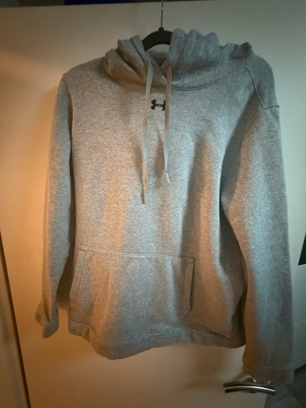 Under Armour Men's Gray Pullover Hoodie Sweater